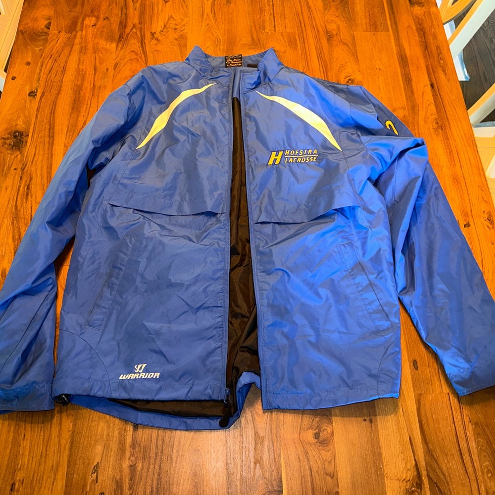 Team Issued Hofstra Men’s Lacrosse Warrior Windbreaker Jacket Size Large